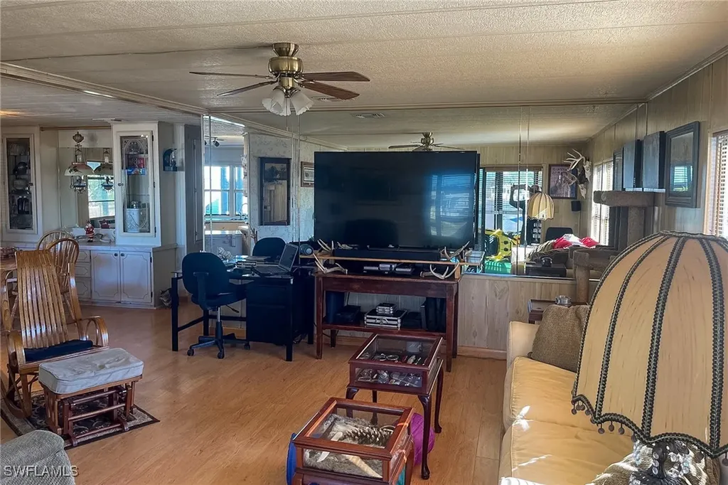 22 Ashe Street Alva FL 33920