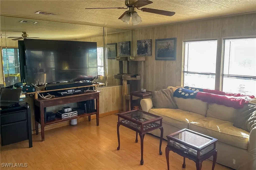 22 Ashe Street Alva FL 33920