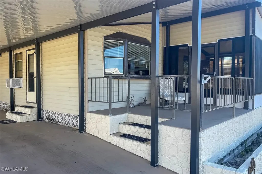 22 Ashe Street Alva FL 33920