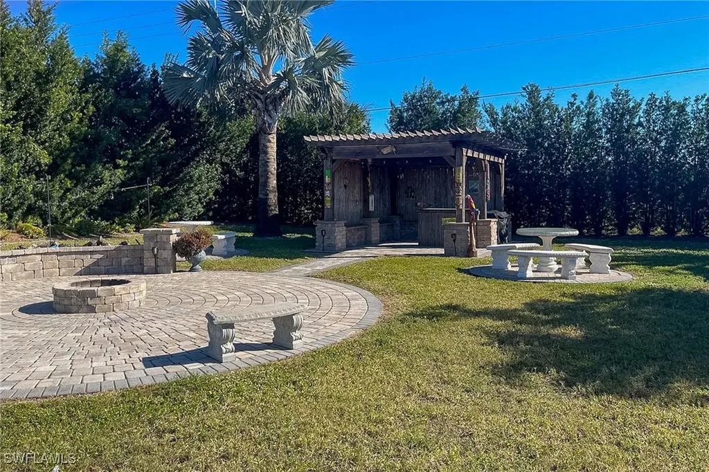 22 Ashe Street Alva FL 33920