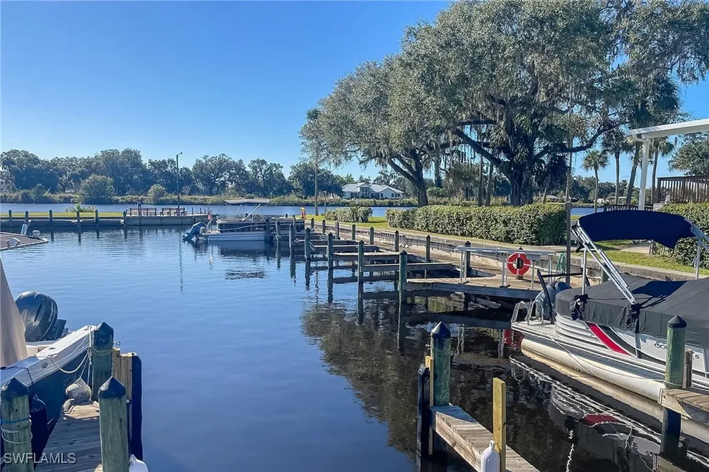 22 Ashe Street Alva FL 33920