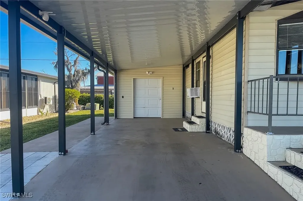 22 Ashe Street Alva FL 33920