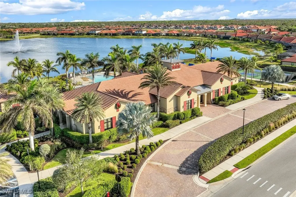 1483 Oceania Drive S Naples FL 34113