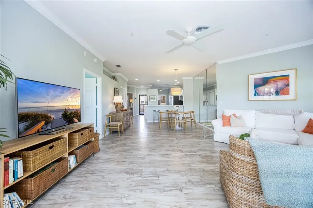 200 Vintage Circle Naples FL 34119