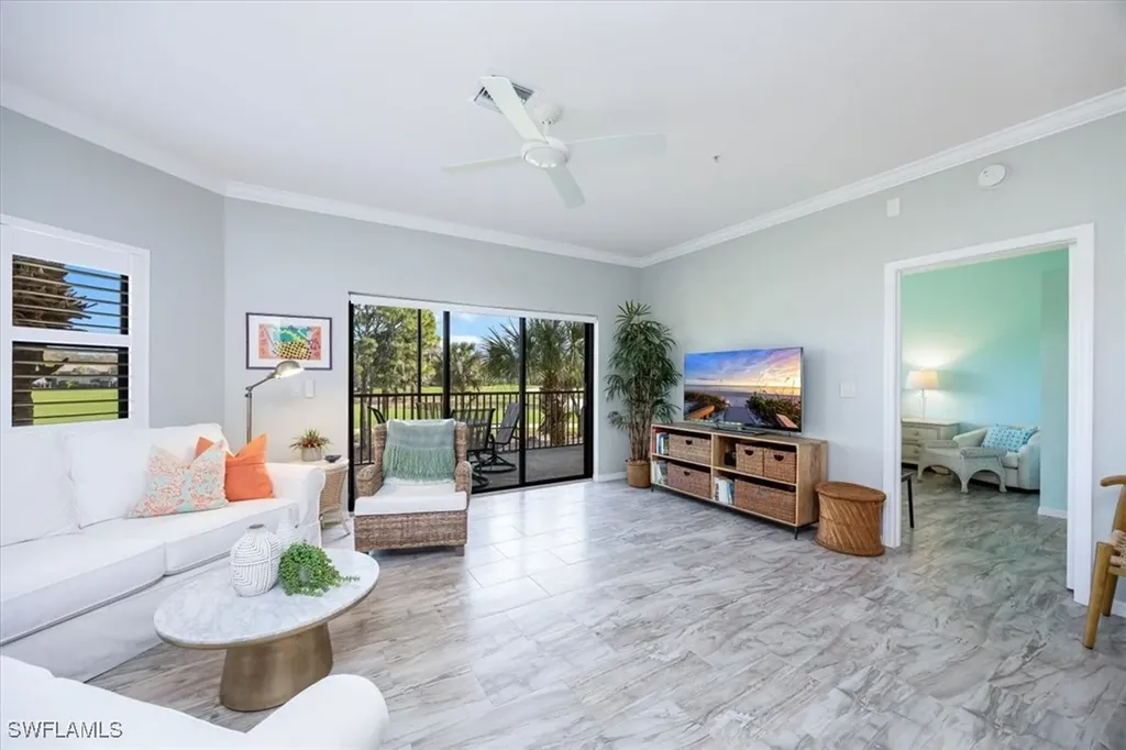 200 Vintage Circle Naples FL 34119