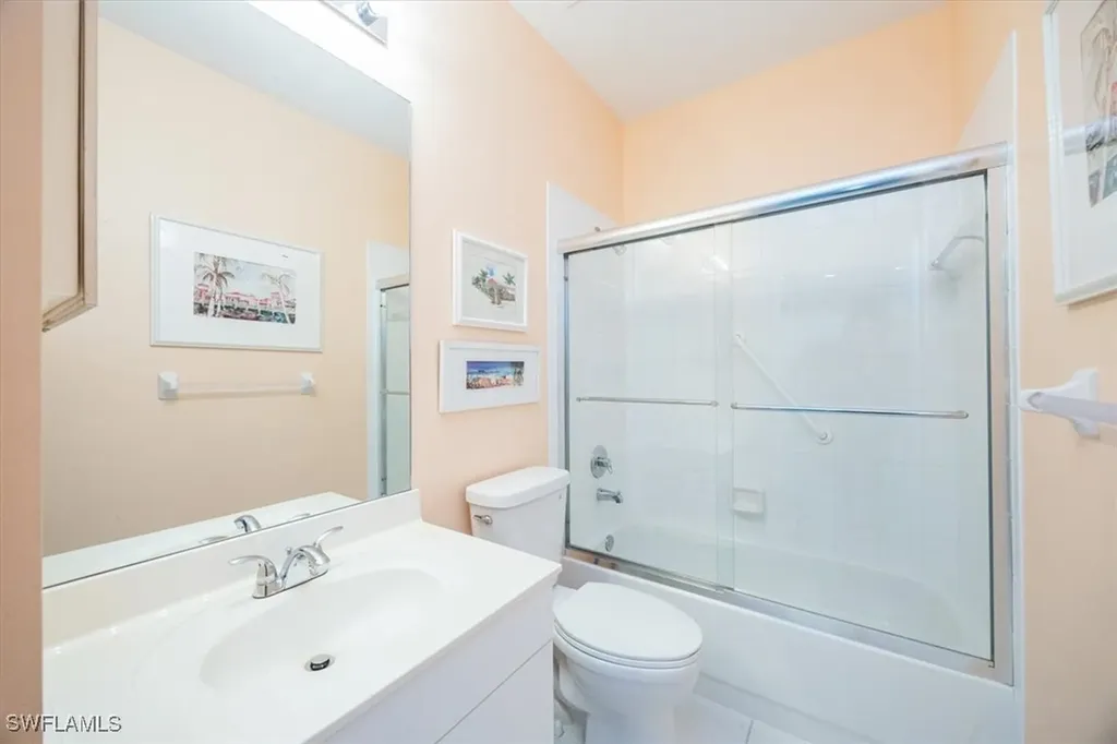 200 Vintage Circle Naples FL 34119