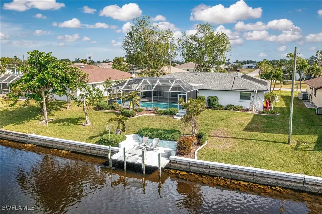3030 SE 6th Avenue Cape Coral FL 33904