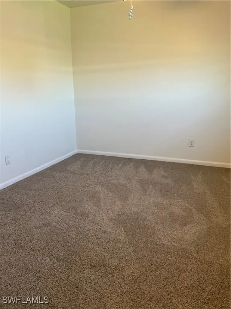 3030 SE 6th Avenue Cape Coral FL 33904