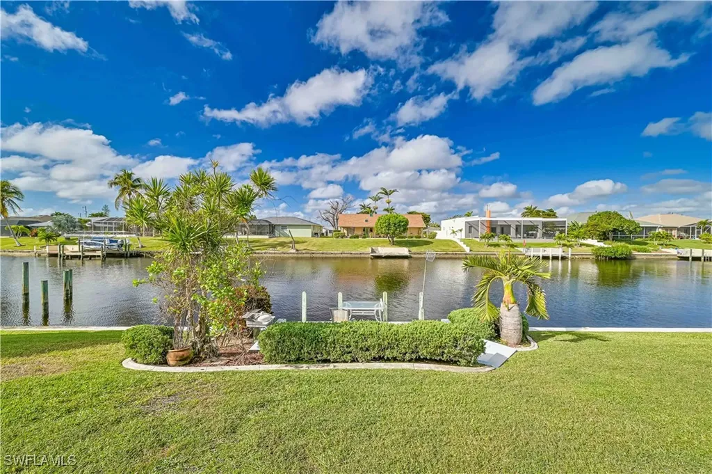 3030 SE 6th Avenue Cape Coral FL 33904