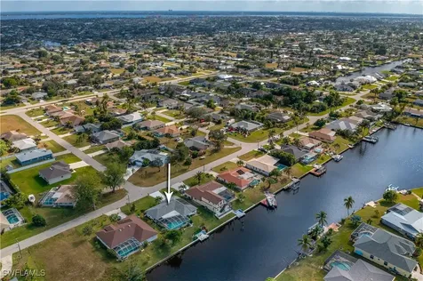 3030 SE 6th Avenue Cape Coral FL 33904