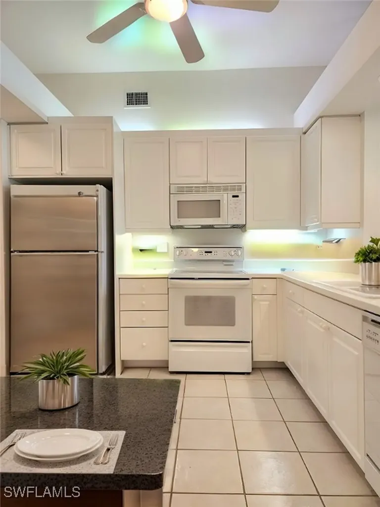800 Breakaway Lane Naples FL 34108