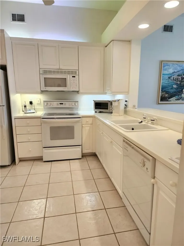 800 Breakaway Lane Naples FL 34108