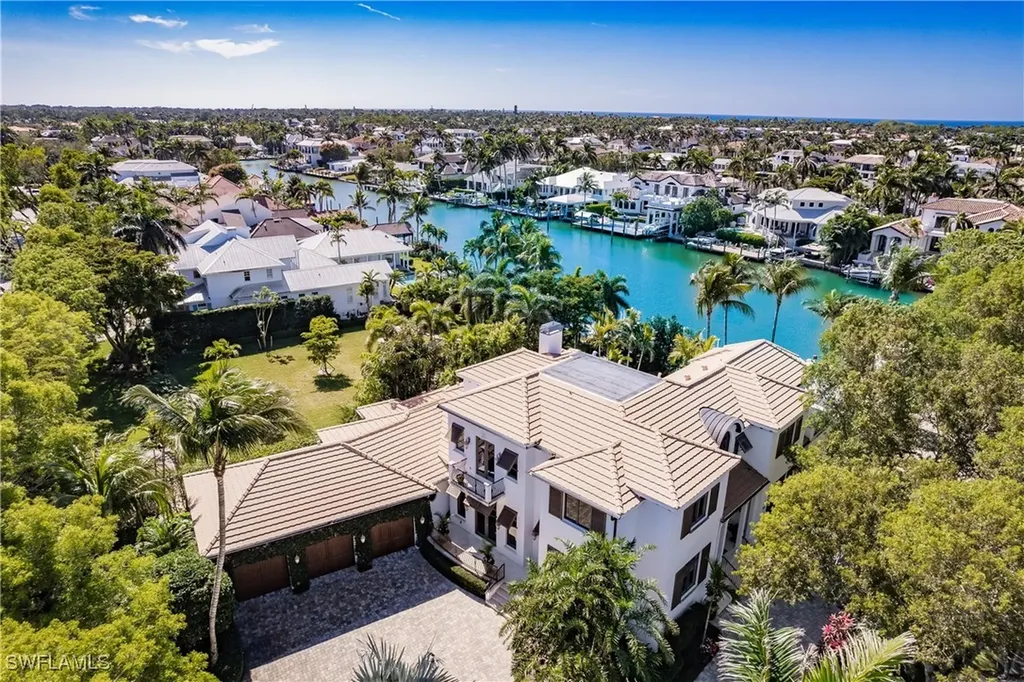 790 18th Avenue S Naples FL 34102