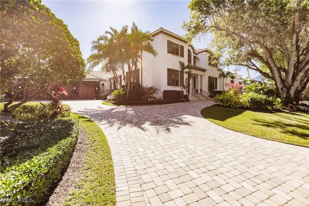790 18th Avenue S Naples FL 34102
