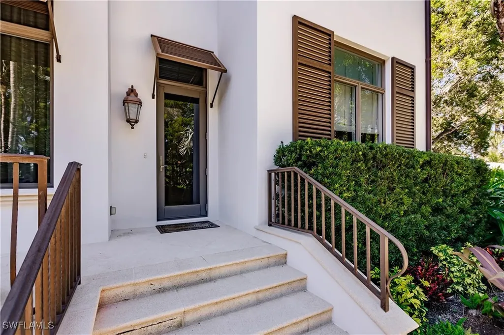 790 18th Avenue S Naples FL 34102
