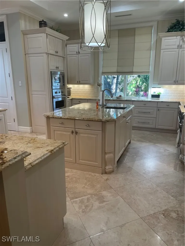 790 18th Avenue S Naples FL 34102