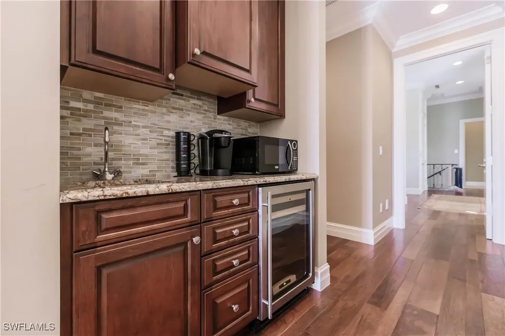 790 18th Avenue S Naples FL 34102