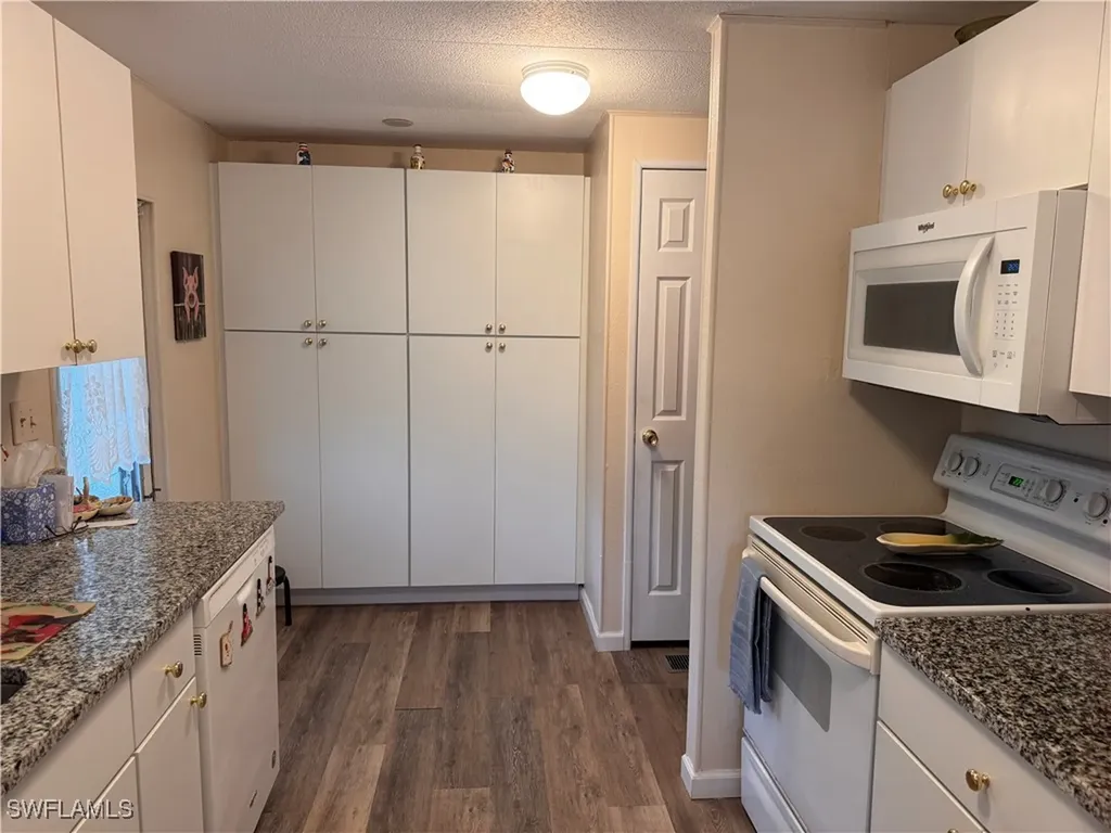 269 Shoreland Drive Fort Myers FL 33905