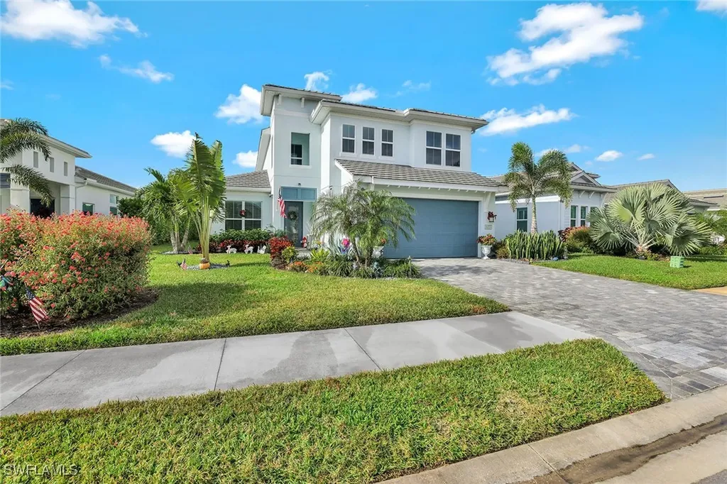 9055 Montserrat Drive Naples FL 34114