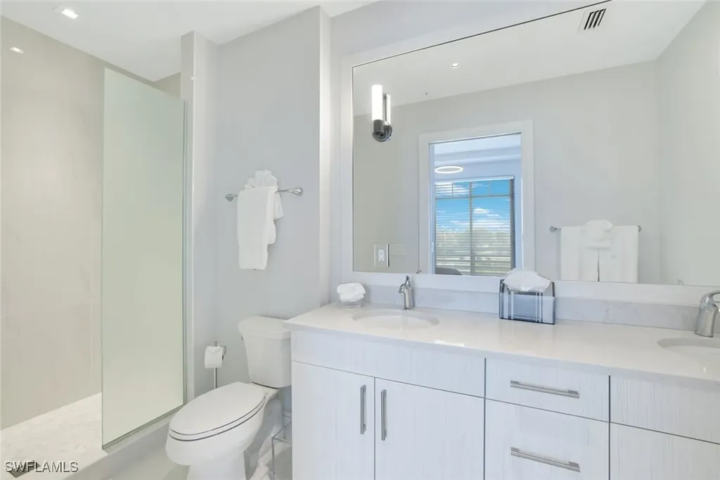 101 8th Street S Naples FL 34102