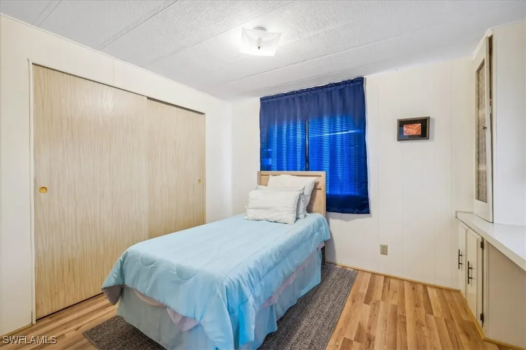 455 Cape Florida Way Naples FL 34104