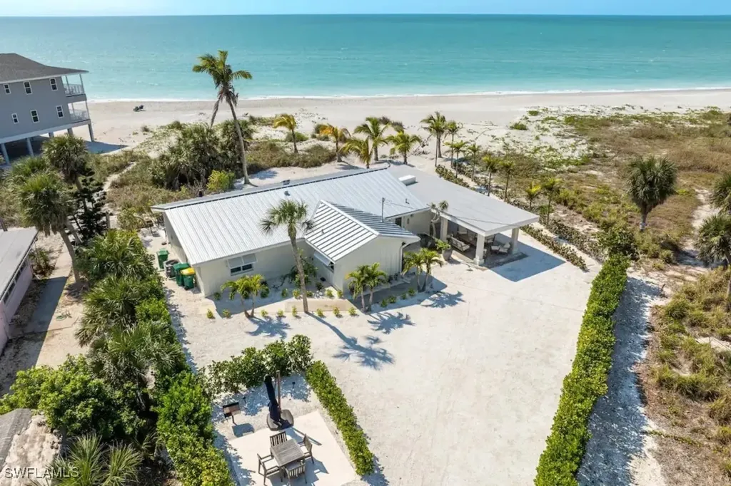 2740 N Beach Road Englewood FL 34223