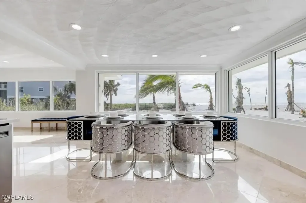 2740 N Beach Road Englewood FL 34223