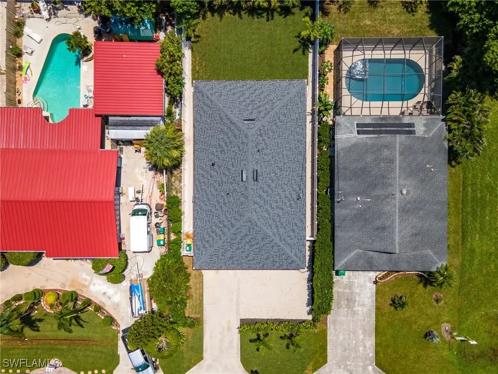 762 103rd Avenue N Naples FL 34108