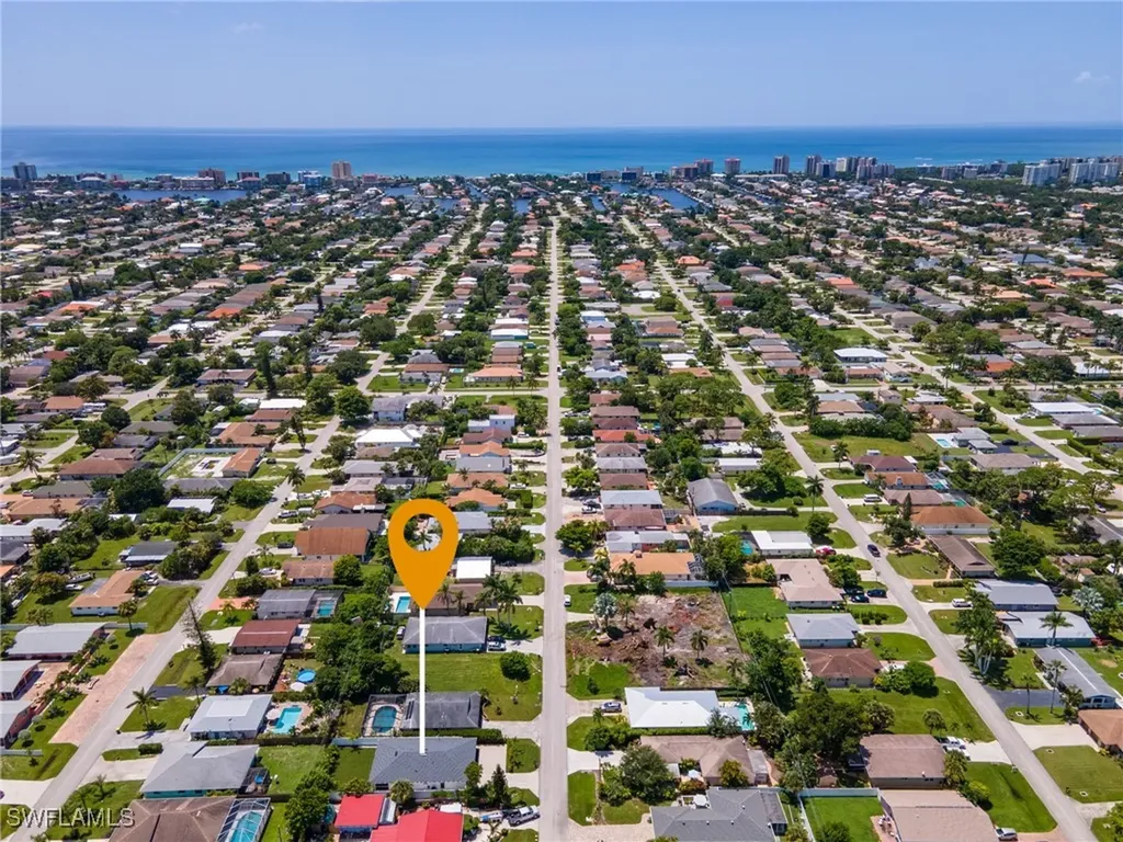 762 103rd Avenue N Naples FL 34108