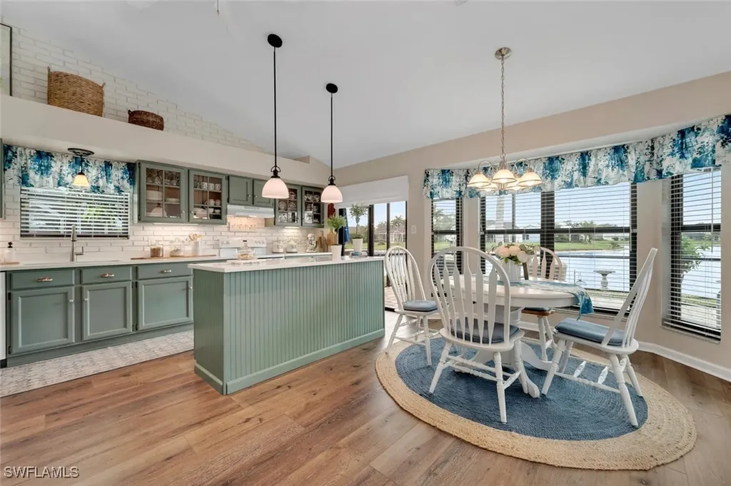 5220 Malvern Court Naples FL 34112