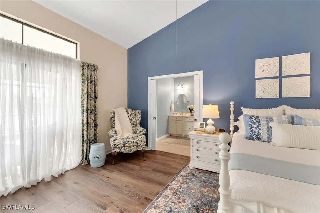 5220 Malvern Court Naples FL 34112