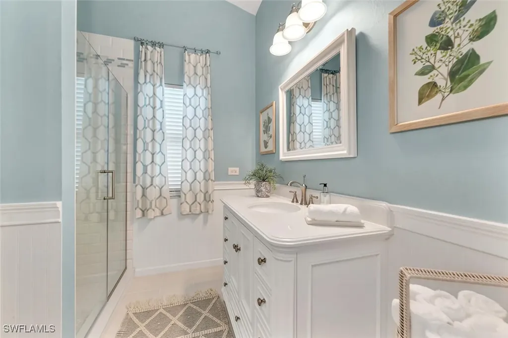 5220 Malvern Court Naples FL 34112