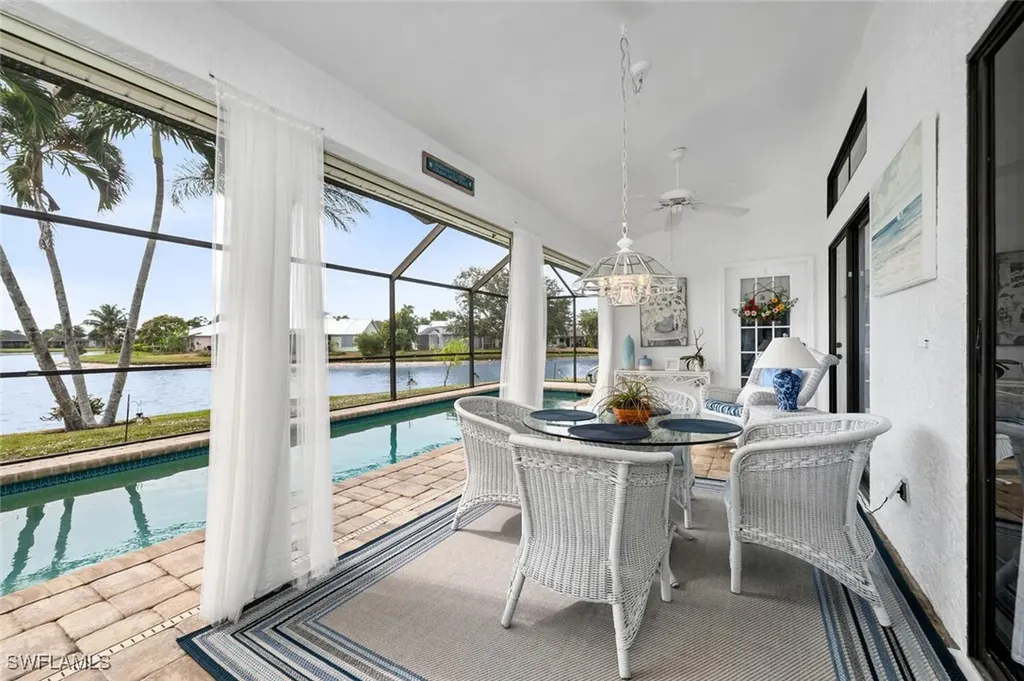 5220 Malvern Court Naples FL 34112