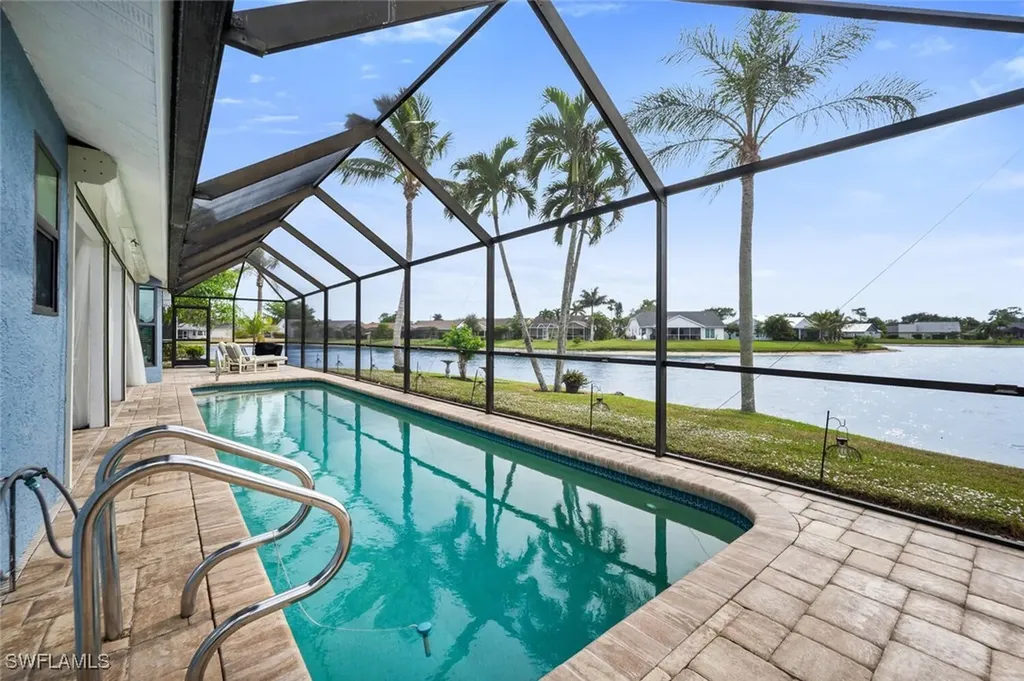 5220 Malvern Court Naples FL 34112
