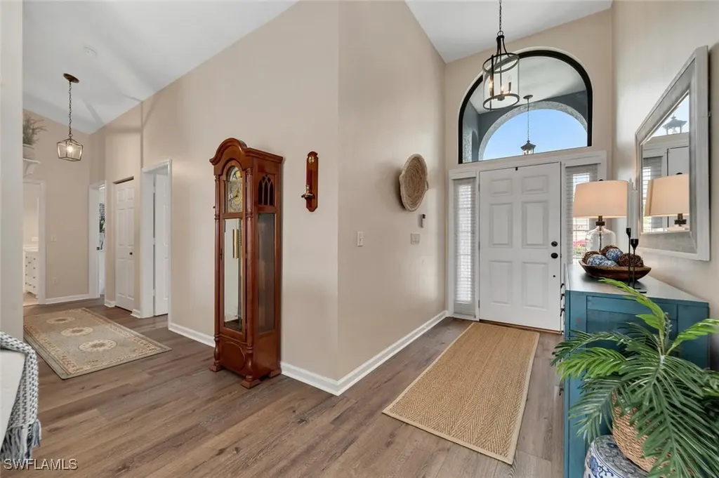 5220 Malvern Court Naples FL 34112