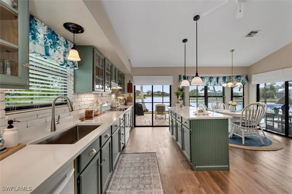 5220 Malvern Court Naples FL 34112