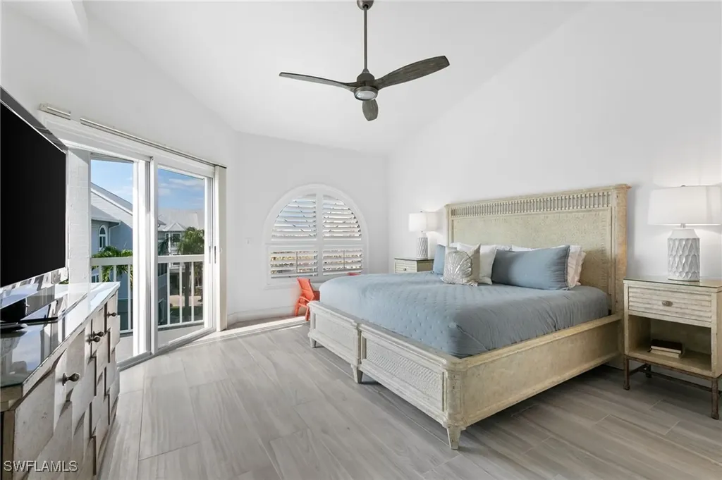 160 Barefoot Circle Bonita Springs FL 34134