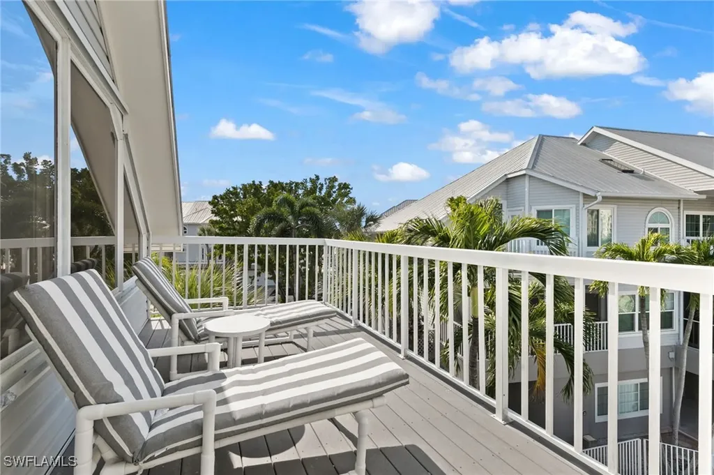 160 Barefoot Circle Bonita Springs FL 34134
