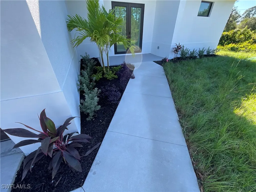 818 Chemstrand Street E Lehigh Acres FL 33974