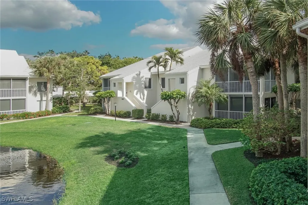 788 Willowbrook Drive Naples FL 34108