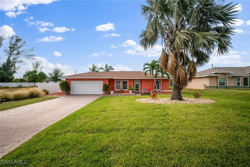 2720 SW 11th Place Cape Coral FL 33914