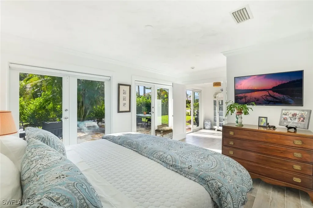 2301 Palm Street Naples FL 34112