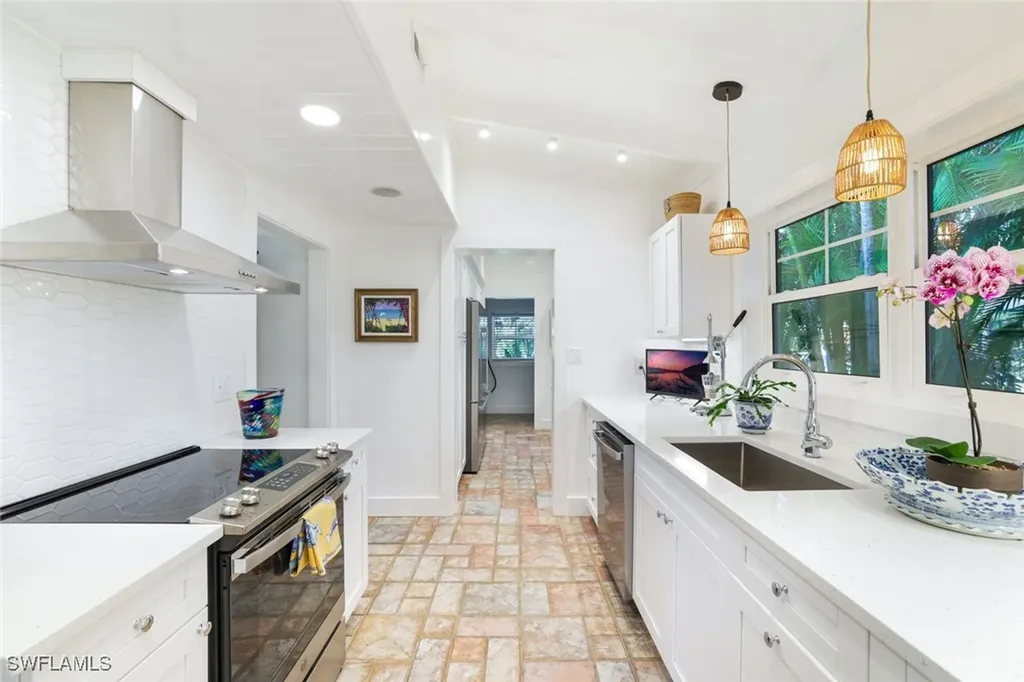 2301 Palm Street Naples FL 34112