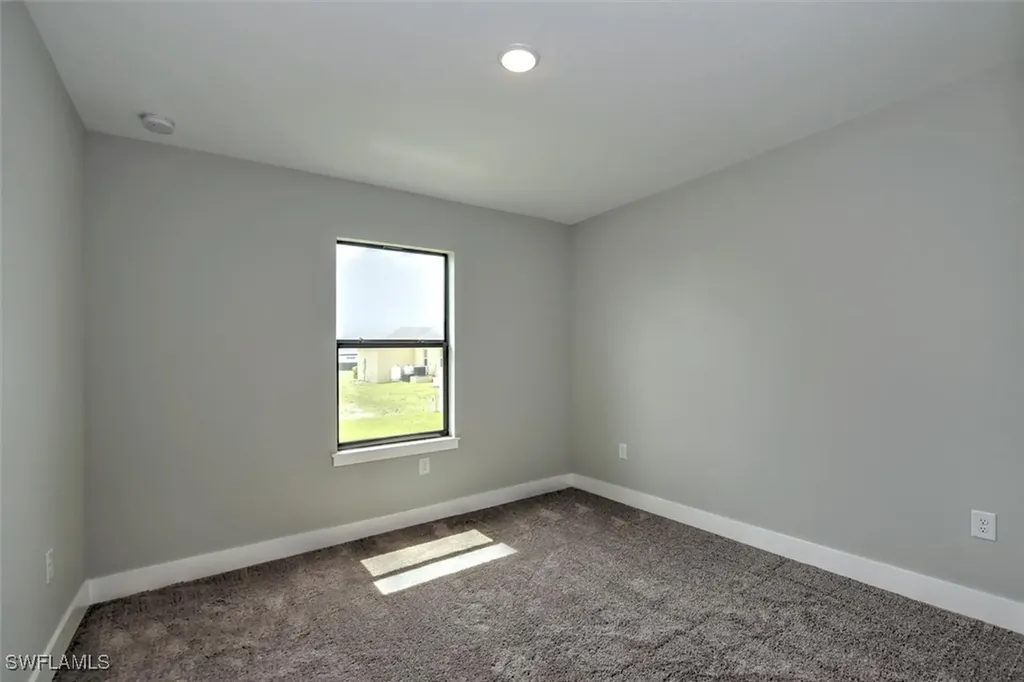 3331 NW 5th Street Cape Coral FL 33993
