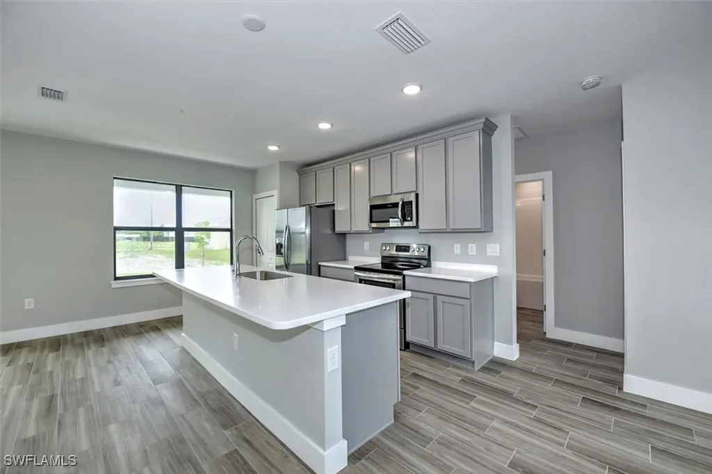 3331 NW 5th Street Cape Coral FL 33993