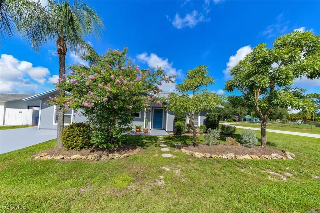 10736 Lemontree Court Lehigh Acres FL 33936
