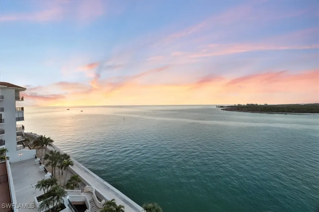700 La Peninsula Boulevard Naples FL 34113