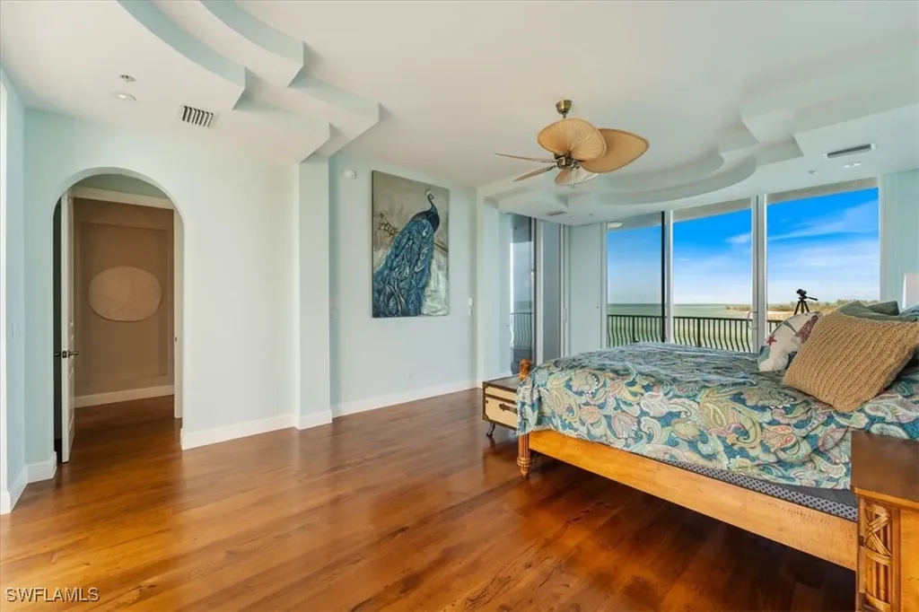 700 La Peninsula Boulevard Naples FL 34113