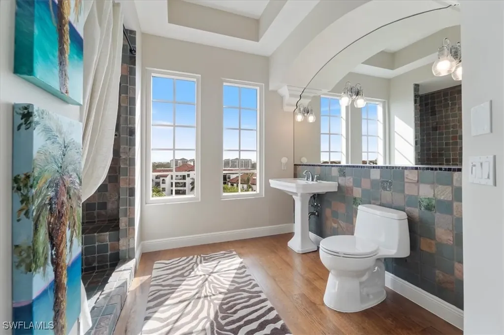 700 La Peninsula Boulevard Naples FL 34113