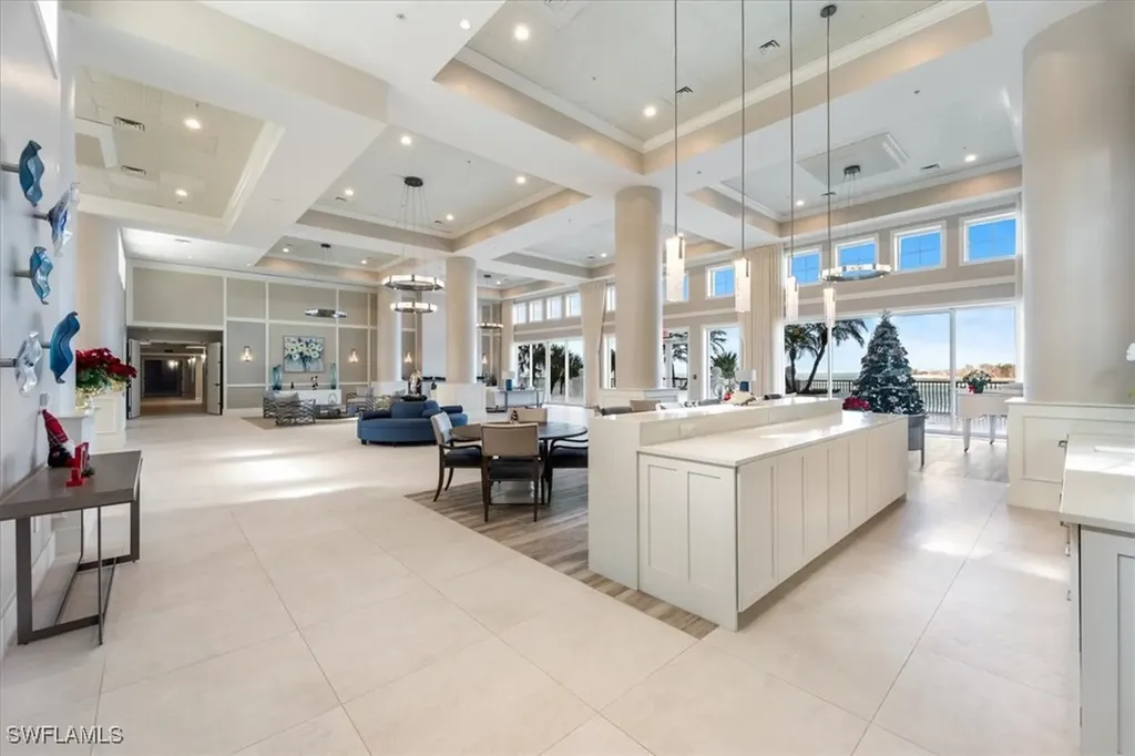700 La Peninsula Boulevard Naples FL 34113